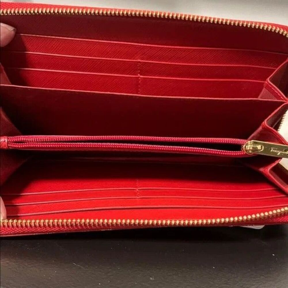 Salvatore Ferragamo Zip Around Red Leather Wallet Gold Gancini  $575 Preowned - Picture 4 of 6